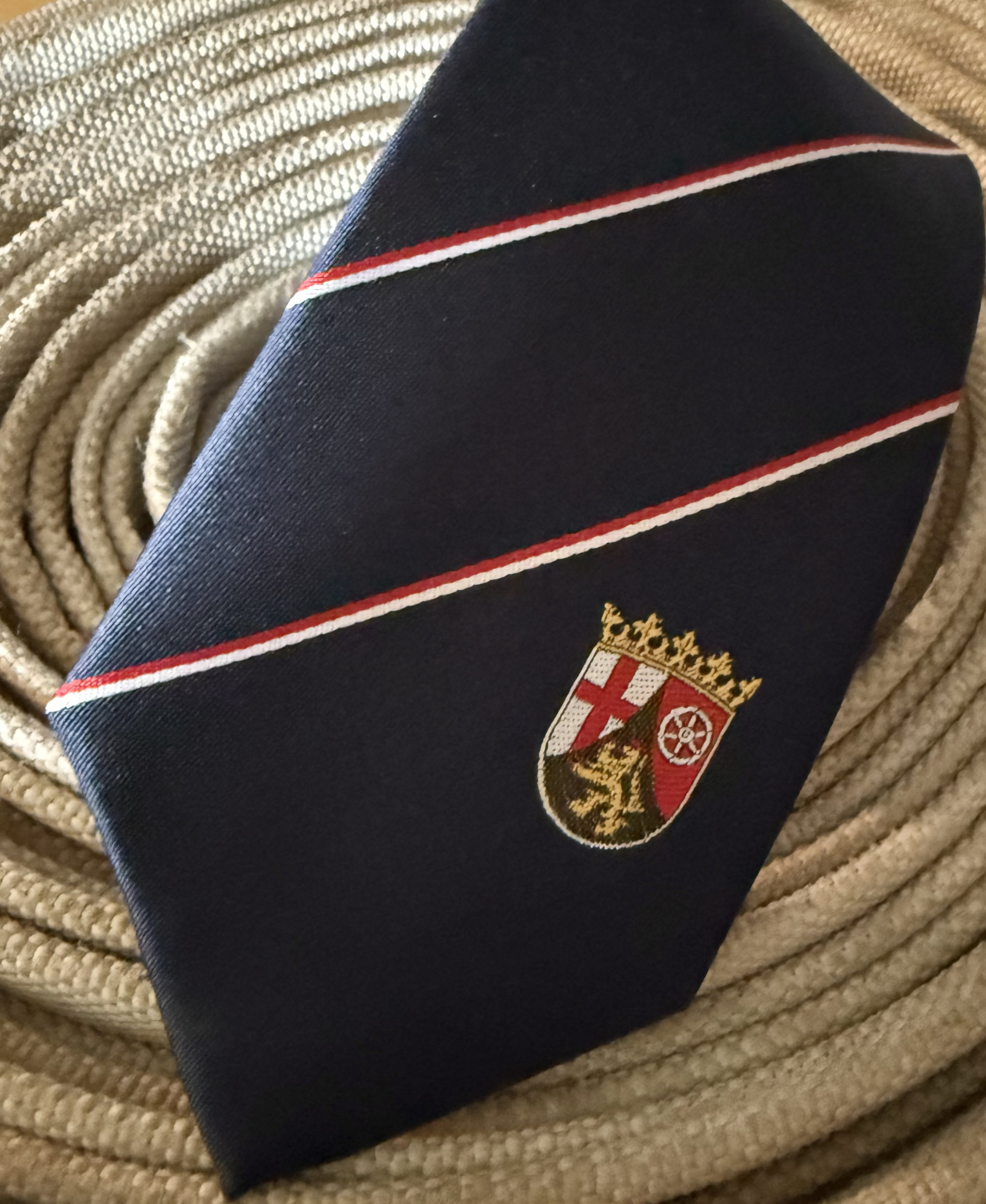 IMG_1378 Einfarbige Krawatte dunkel Blau und Schwarz für Feuerwehruniform